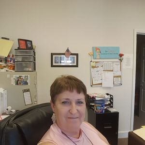 Meet your Posher, Connie